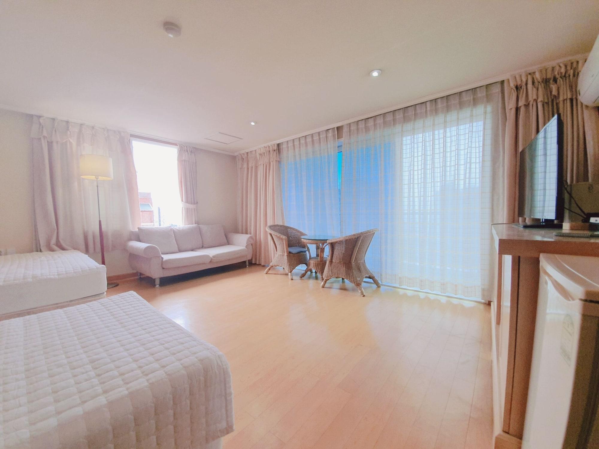 Hotel Good Inn Согвипхо Экстерьер фото