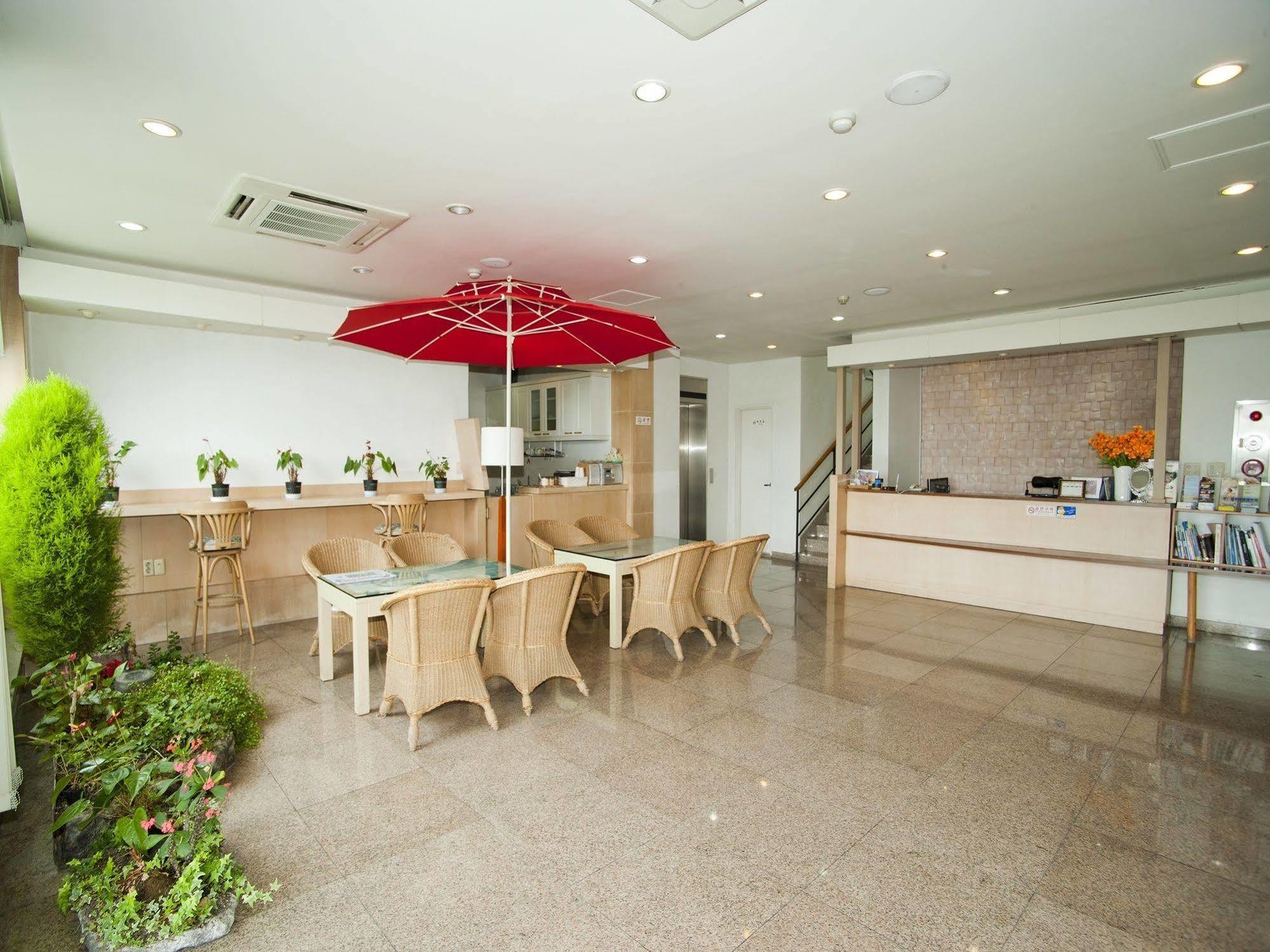 Hotel Good Inn Согвипхо Экстерьер фото